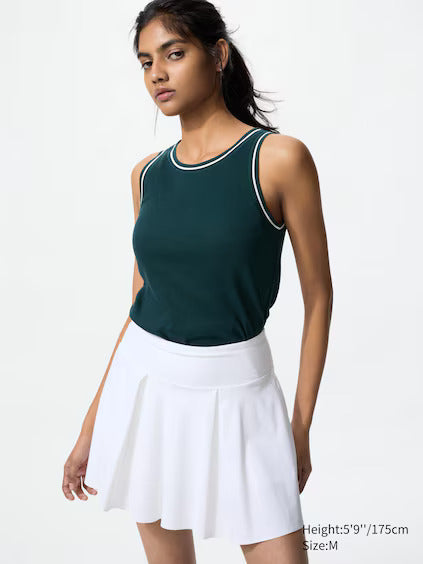 sleeveless top